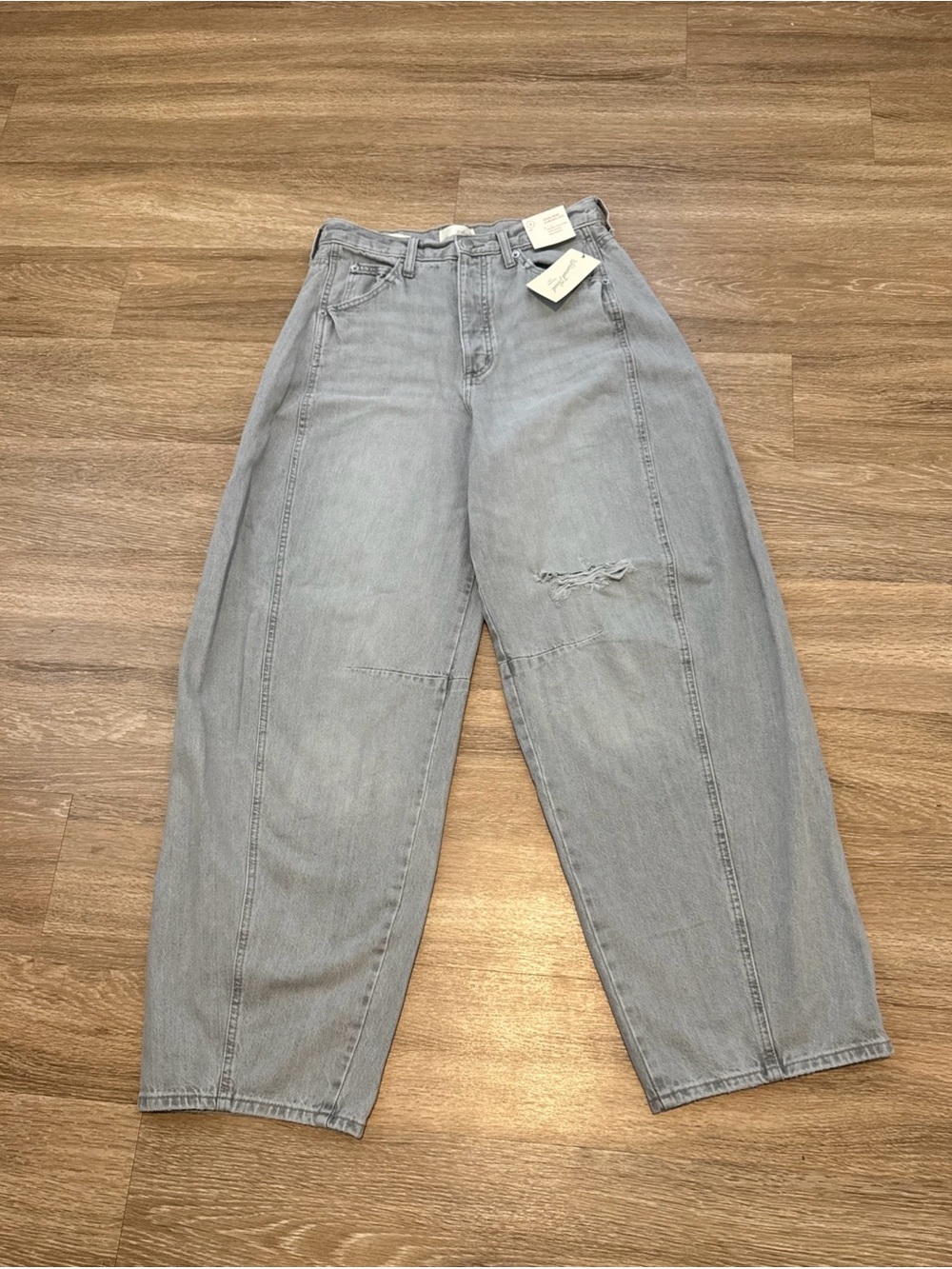 Women’s Universal Thread Light Gray High-Rise Relaxed Wide-Leg Jeans size 6